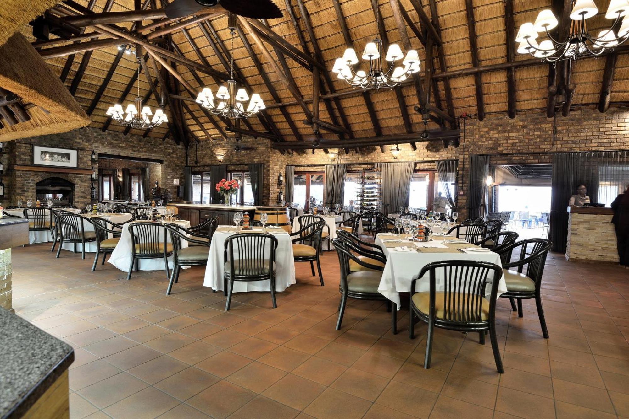 Bakubung Bush Lodge Ledig Eksteriør bilde