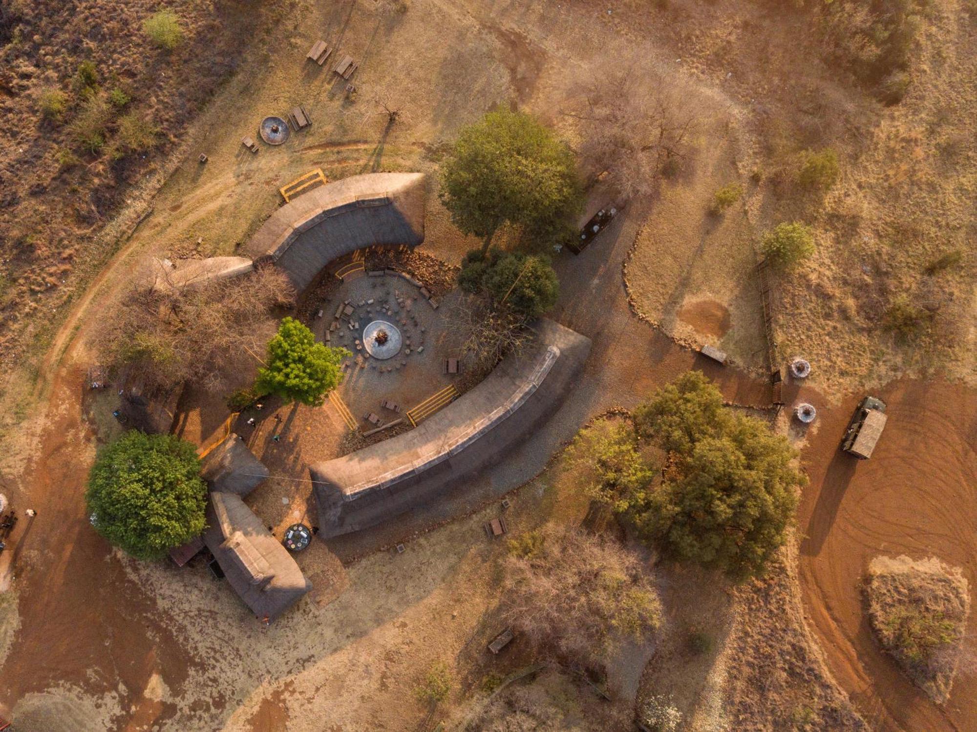 Bakubung Bush Lodge Ledig Eksteriør bilde