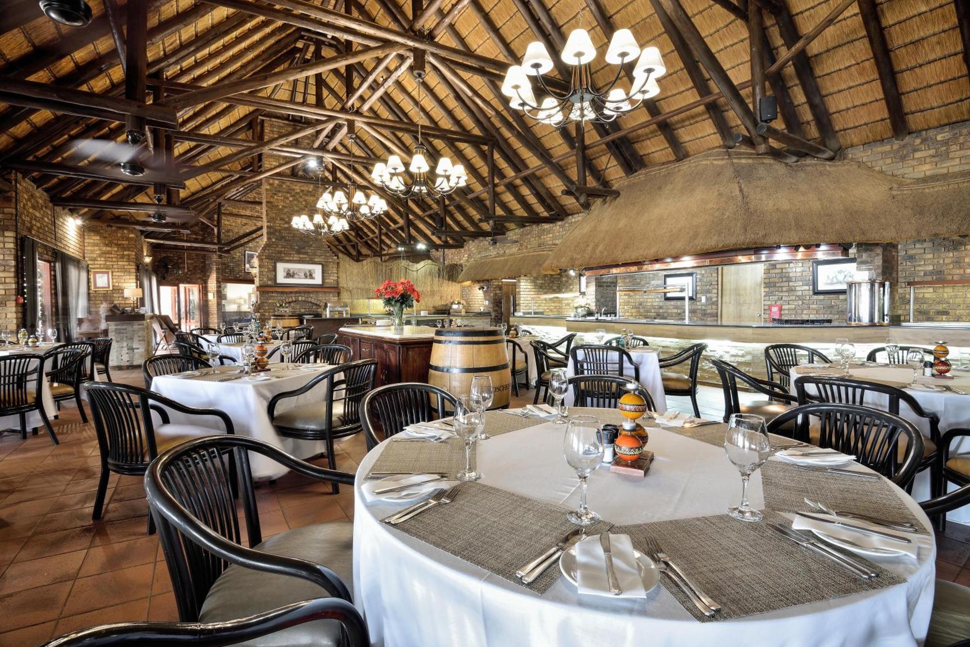 Bakubung Bush Lodge Ledig Eksteriør bilde