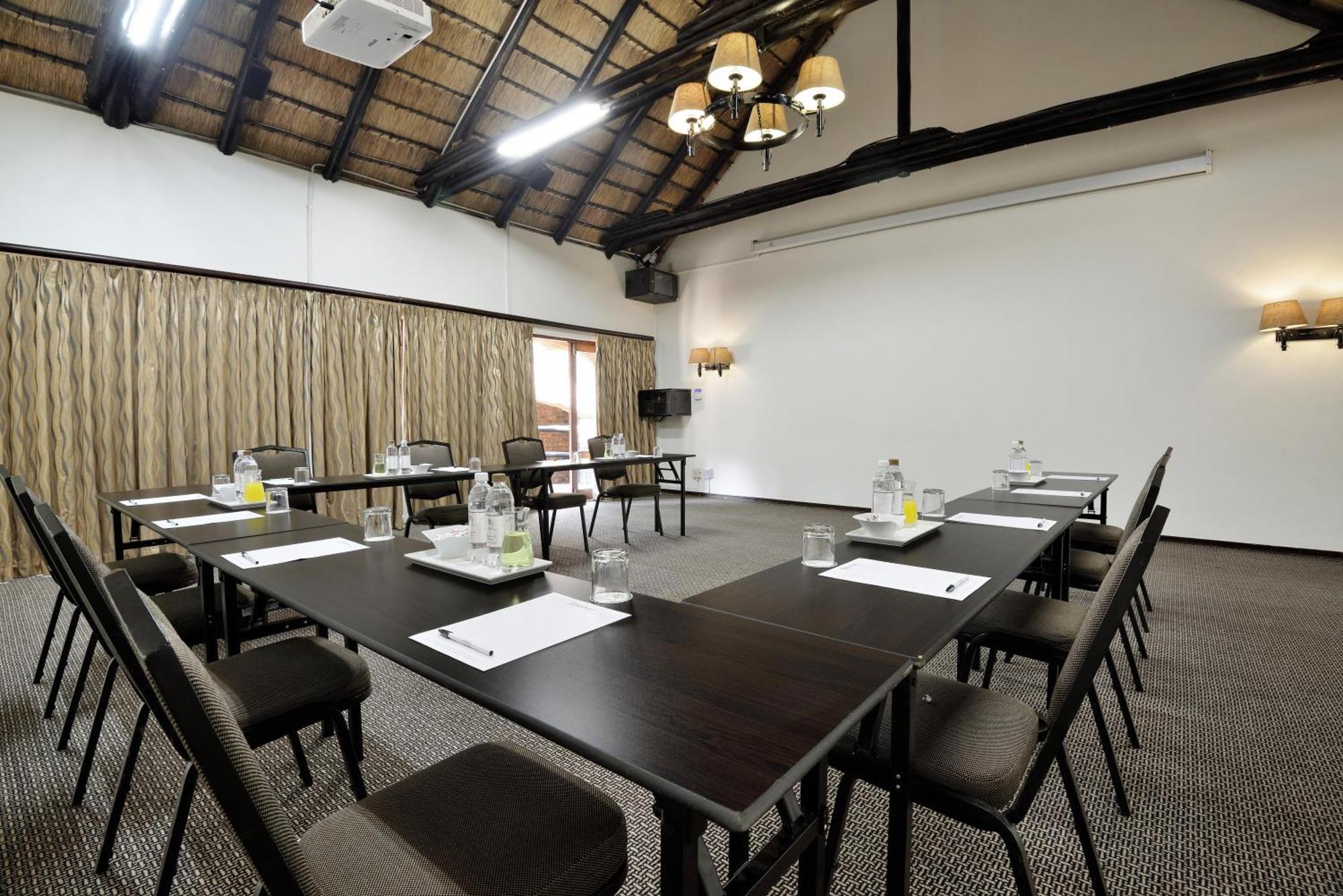Bakubung Bush Lodge Ledig Eksteriør bilde