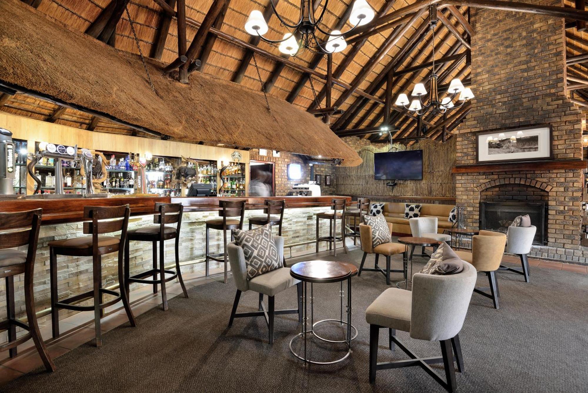 Bakubung Bush Lodge Ledig Eksteriør bilde