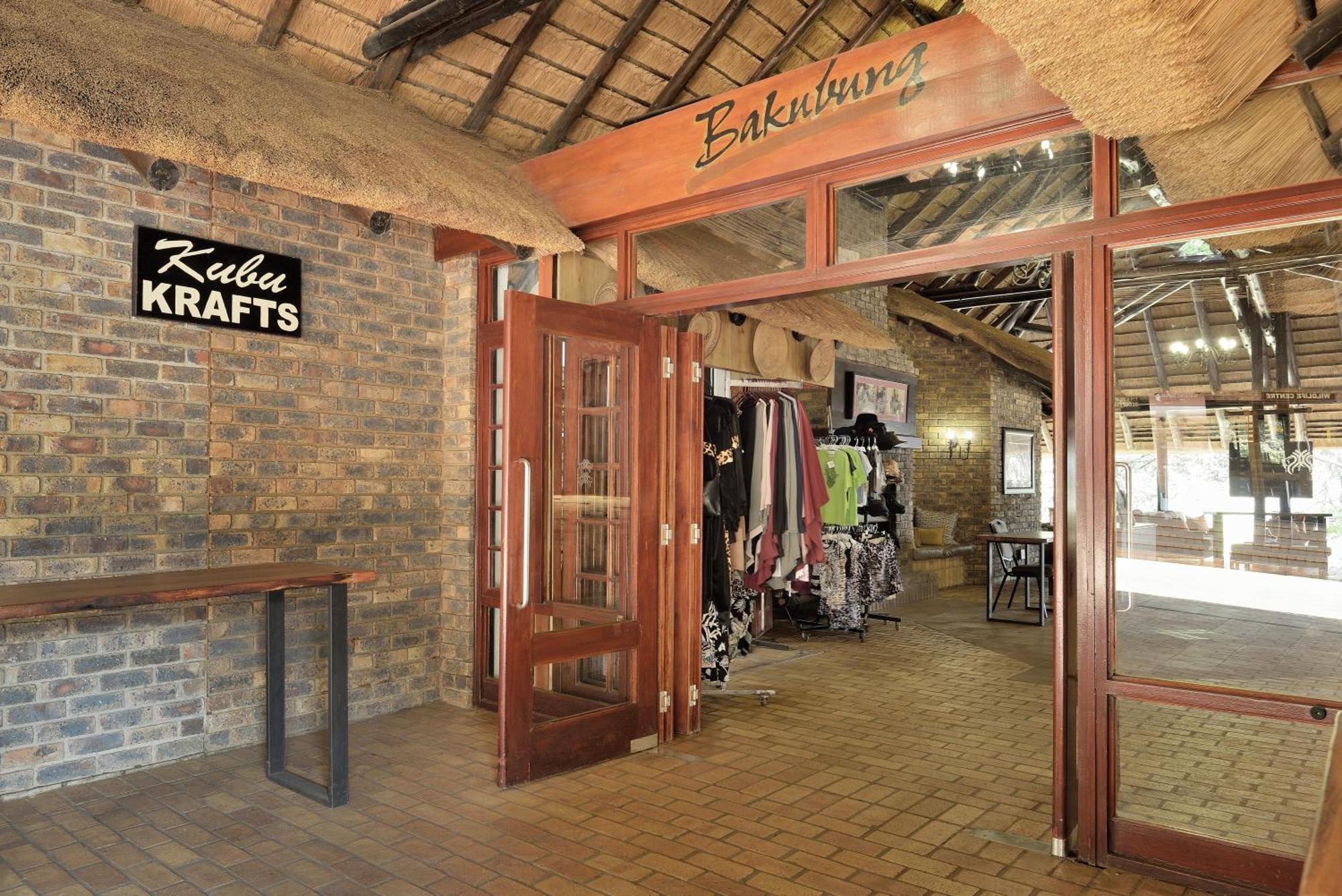 Bakubung Bush Lodge Ledig Eksteriør bilde
